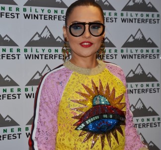 Demet Alakın Açıklaması 'Seren Serengil İle Görüştüm, Bir Daha Hiç Kimsenin Başına Gelmemesi Dileğiyle'