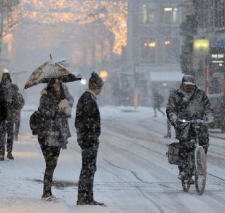 İsveç En Soğuk Gününü Yaşıyor