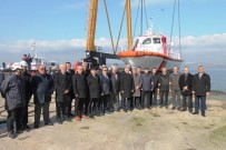 Kılavuz Botu Denize İndirildi