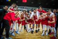 12 DEV ADAM - Milliler İsveç'te kapalı gişe