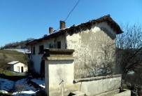 Vali Büyükakın, Metruk Binaların Yıkımı Konusundaki Kararlılığını Sürdürüyor