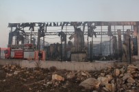KİMYASAL MADDE - Yanan Parfüm Fabrikasındaki Hasar Günün Aydınlanmasıyla Ortaya Çıktı