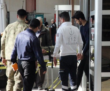Yaralı 2 Türk Askeri 8 ÖSO Mensubu Kilis'e Getirildi