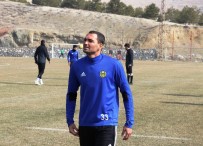 GILBERTO - Yeni Malatyaspor'un Kalecisi Ertaç Özbir'den Az Gol Yemelerinin Sırrı