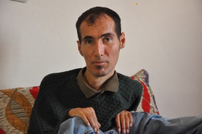 Aşık Oldu Okuma Yazma Öğrendi, 12 Kitap Yazdı