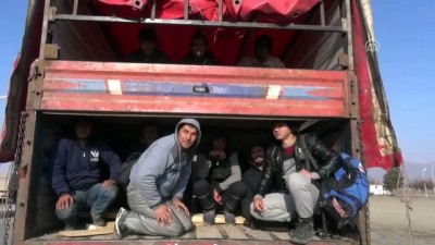 Kamyon Kasasında 178 Kaçak Göçmen Yakalandı