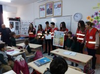 Okullara Güvenli Yaşam Sınıf Takvimleri Dağıtıldı