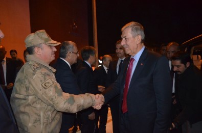 Sağlık Bakanı Demircan Zeytin Dalı Harekâtı'da Yaralanan Askerleri Ziyaret Etti