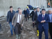 ORHAN FEVZI GÜMRÜKÇÜOĞLU - Sürmene'deki Heyelanlı Sahada 2. Etap Fore Kazık Çalışması Başladı