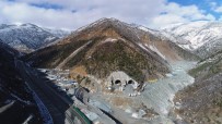 KARAYOLU TÜNELİ - Yeni Zigana Tüneli İnşaatı Devam Ediyor