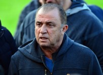 SELÇUK İNAN - Fatih Terim Açıklaması 'Gomis'e Çin'den Gelen Bir Teklif Yok'
