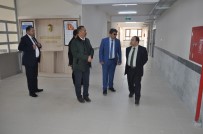 UĞUR ARSLAN - Kaymakam Arslan, Okul İnşaatında İncelemelerde Bulundu