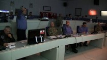 Orgeneral Akar, Koordinasyon Merkezinden Gemi Komutanlarıyla Bağlantı Kurdu