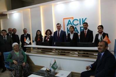 Tunceli'de 'Açık Kapı' Projesi Uygulamaya Geçti