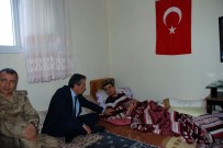 NACI KALKANCı - Vali Kalkancı Gaziyi Yalnız Bırakmadı