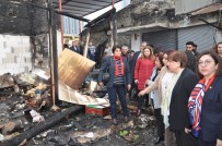 TUR YıLDıZ BIÇER - CHP'li Vekiller Yangın Çıkan Pazar Yerindeki Esnafı Dinledi