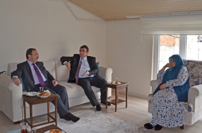 Devlet, Şehit Ailelerinin Yanında