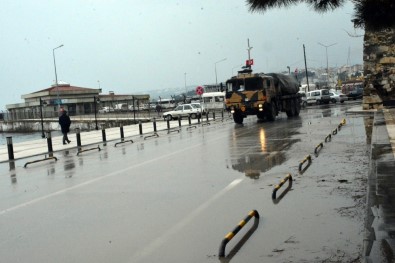 Sinop'a Gelen Askeri Araçlar Dikkat Çekti