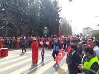 Erzincan'dan Gelen Vatandaşlardan Mehmetçiğe Destek