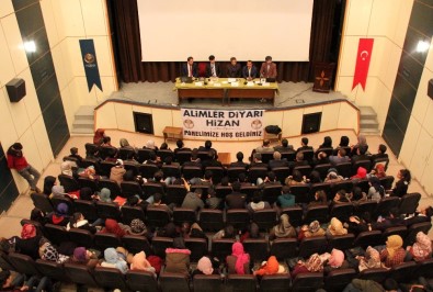 Hizan'da 'Alimler Diyarı Hizan' Paneli