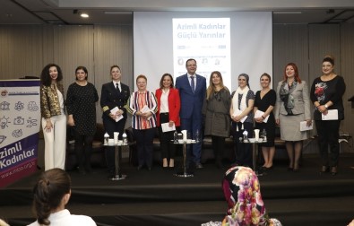 Mersin'de 'Azimli Kadınlar Güçlü Yarınlar' Paneli