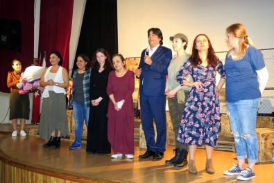 'Nereye Gitti Bütün Çiçekler' Foça'da Sergilendi