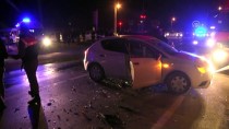 Sakarya'da İki Otomobil Çarpıştı Açıklaması 4 Yaralı