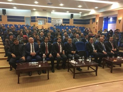 Kars'ta 'AK Parti Siyaset Akademisi' Start Aldı