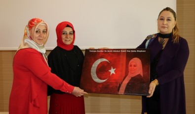 Türkiye Gaziler Ve Şehit Aileleri Vakfı Van Şubesi Kadınlar Günü'nü Kutladı