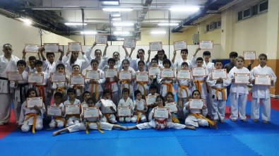 Aydınlı Kızlardan Karate Kursuna Yoğun İlgi