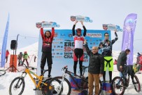 İSMAIL MUTLU - Bisiklet Tutkunları Erciyes'te Kara Meydan Okudu