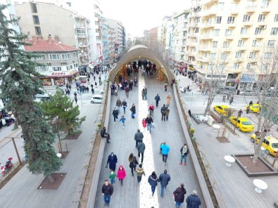 Eskişehir'in Yeni Cazibe Merkezi 'Hamamyolu Caddesi'