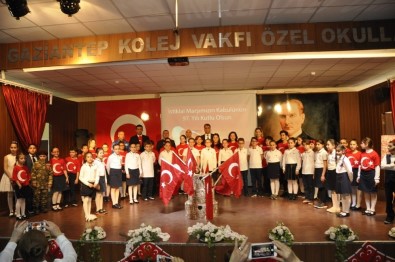 Gaziantep Kolej Vakfında  İstiklal Marşı Oratoryosu Sahnelendi