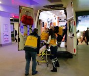 Sakarya'da İki Otomobil Çarpıştı Açıklaması 8 Yaralı