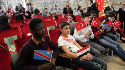 Türkçe Öğrenen Yabancı Uyruklu Öğrencilere Sertifika