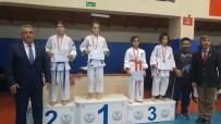 İBRAHİM ASLAN - Yunusemreli Judocular Burdur'dan Derecelerle Döndü
