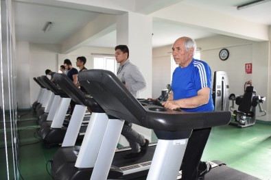 75 Yaşında Spor Yaparak Diyabet Hastalığını Yendi