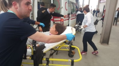 Aydın'da Öğrenciler Gıda Zehirlenmesi Şüphesi İle Hastaneye Kaldırıldı