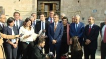 CHP Grup Başkanvekili Özgür Özel Açıklaması 'Kumpas Yasasını Güneş Doğmadan Gece Karanlığında Kotarmayı Tercih Ettiler'