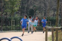 ÖZGECAN ASLAN - Eyüpsultanlı Gençler Kaymakamlık Kros Koşusunda Buluştu