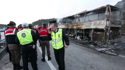 GÜNCELLEME - Çorum'da Tıra Çarpan Yolcu Otobüsü Alev Aldı