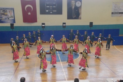 Tuşba Halk Oyunları Ekipleri Türkiye Finallerinde