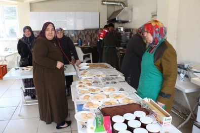 Afrin İçin Düzenlenen Kermeste Altıntaş Tek Yürek Oldu