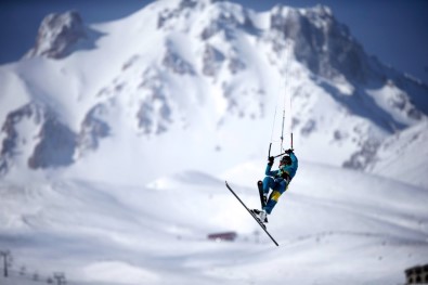 Erciyes Kayak Merkezi Dünyada Bir İlki Yapacak