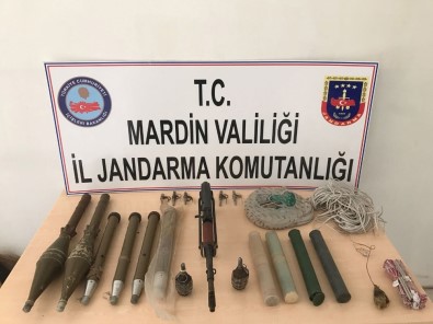 Mardin Kırsalında Her Taşın Altı Didik Didik Ediliyor