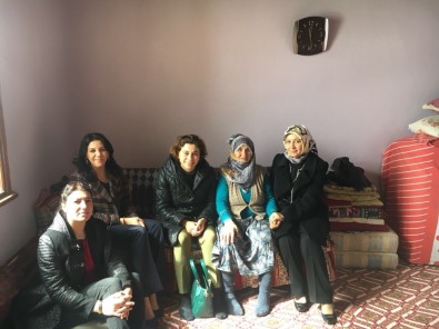 Nilgün Azizoğlu Ev Ev Dolaştı, Dert Dinledi