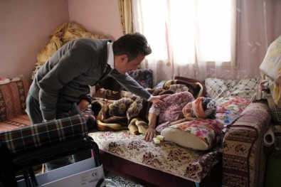 Başkan Karaçoban Bir Engelli Vatandaşa Daha Yardım Elini Uzattı