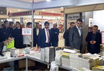 Diyarbakır'da Kitap Fuarına İlgi Büyüyor