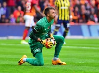 SELÇUK İNAN - Galatasaray'da Fenerbahçe Maçlarının En Deneyimlisi Muslera