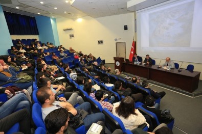 PAÜ'de '18 Mart Çanakkale Zaferi Ve Atatürk Paneli' Yapıldı